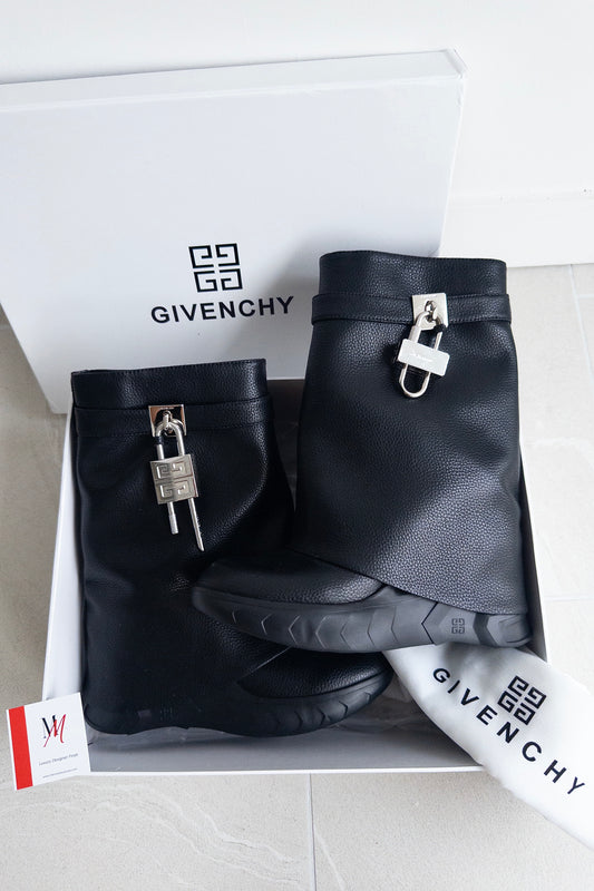 G BOOTS